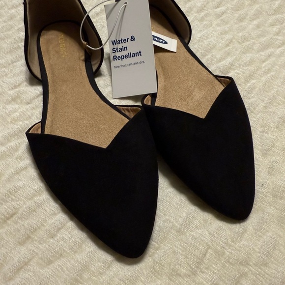 NEW Old Navy Black Faux Suede Pointed Toe Flats Shoes Women’s Sz 8 Water Resist - Picture 2 of 8